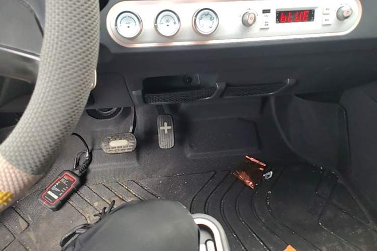 Used Wuling Hongguang MINIEV 2021 Macaron Premium Model – Lithium-NMC Gear Lever