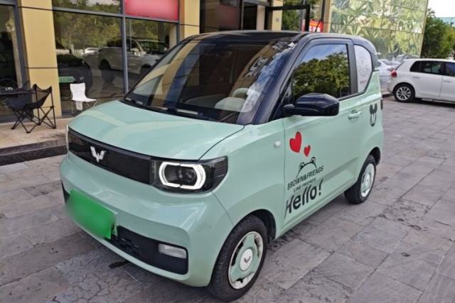 Ojetý Wuling Hongguang MINIEV 2021 Macaron Premium Model – Lithium Iron Phosphate