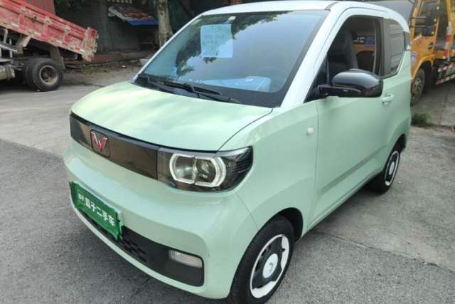 Używany Wuling Hongguang MINIEV 2021 Macaron Sandwich Model 170 km Lithium Iron Phosphate