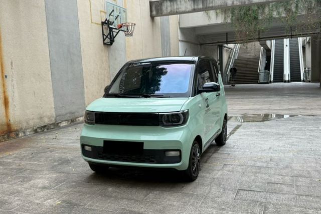 Ojetý Wuling Hongguang MINIEV 2021 Macaron Fashion Model Lithium Iron Phosphate