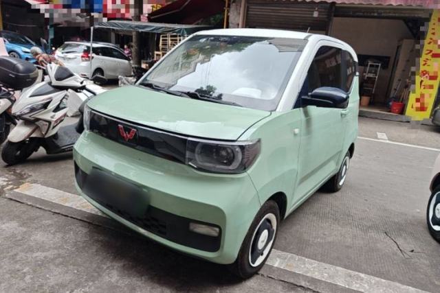 Ojetý Wuling Hongguang MINIEV 2021 Macaron Premium Model – Lithium-NMC