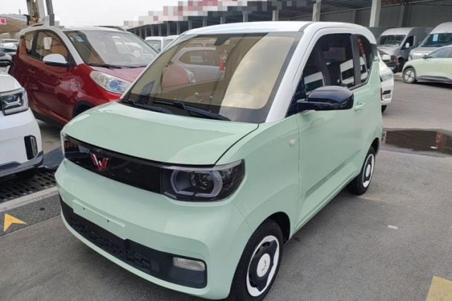 Used Wuling Hongguang MINIEV 2021 Macaron Premium Model – Lithium Iron Phosphate