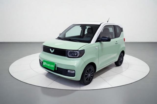 Ojetý Wuling Hongguang MINIEV 2021 Macaron Fashion Model Lithium Iron Phosphate