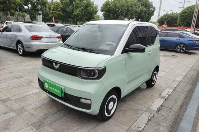 Used Wuling Hongguang MINIEV 2021 Macaron Sandwich Model 120 km Lithium NMC