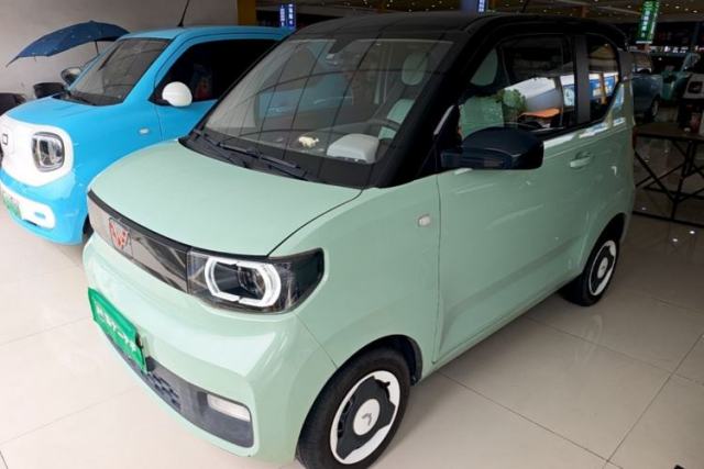 Used Wuling Hongguang MINIEV 2021 Macaron Premium Model – Lithium Iron Phosphate