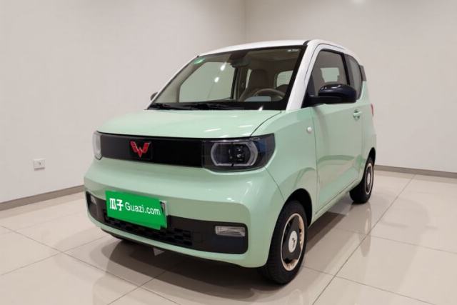 Ojetý Wuling Hongguang MINIEV 2021 Macaron Fashion Model Lithium Iron Phosphate