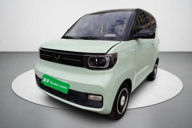 Używany Wuling Hongguang MINIEV 2021 Macaron Premium Model – Lithium Iron Phosphate