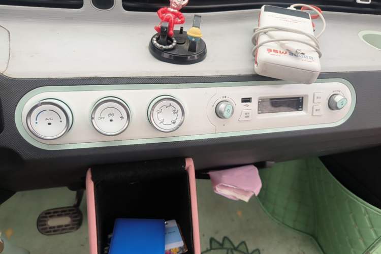 Used Wuling Hongguang MINIEV 2021 Macaron Premium Model – Lithium-NMC Audio And AC Panel