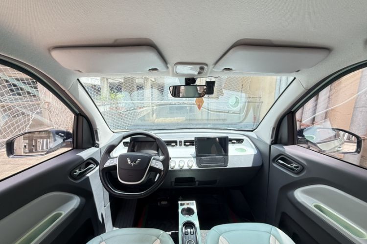 Used Wuling Hongguang MINIEV 2021 Macaron Fashion Model Lithium Iron Phosphate Audio And AC Panel