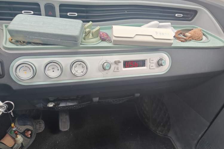 Used Wuling Hongguang MINIEV 2021 Macaron Premium Model – Lithium Iron Phosphate Audio And AC Panel