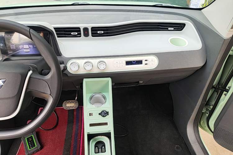Used Wuling Hongguang MINIEV 2021 Macaron Premium Model – Lithium-NMC Audio And AC Panel