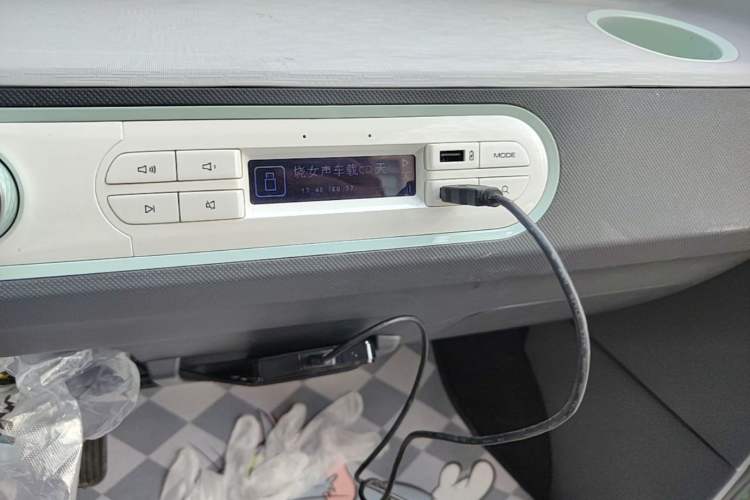 Used Wuling Hongguang MINIEV 2021 Macaron Fashion Model Lithium Iron Phosphate Audio And AC Panel