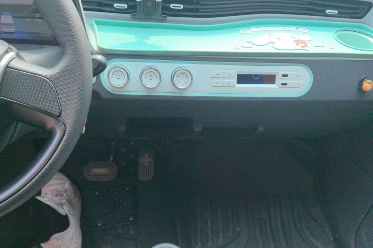 Used Wuling Hongguang MINIEV 2021 Macaron Fashion Model Lithium Iron Phosphate Audio And AC Panel