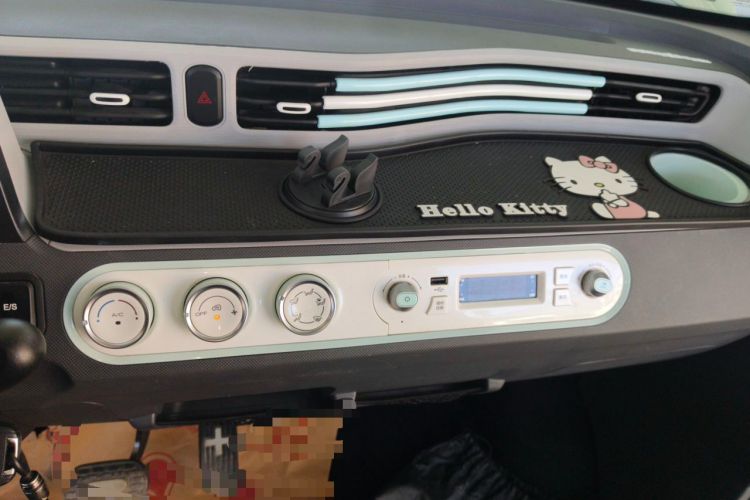 Used Wuling Hongguang MINIEV 2021 Macaron Fashion Model Lithium Iron Phosphate Audio And AC Panel