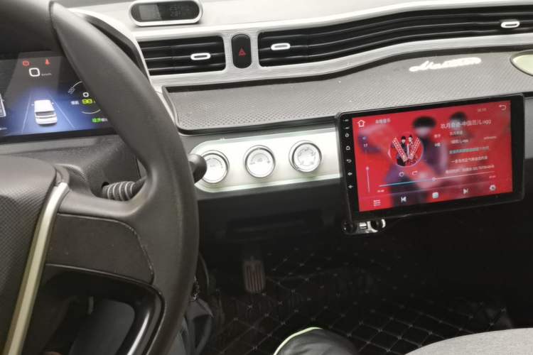 Used Wuling Hongguang MINIEV 2021 Macaron Premium Model – Lithium-NMC Audio And AC Panel