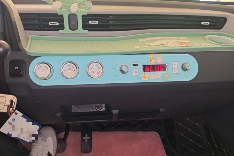 Used Wuling Hongguang MINIEV 2021 Macaron Premium Model – Lithium Iron Phosphate Audio And AC Panel