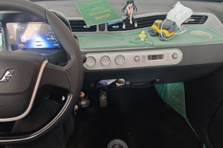 Used Wuling Hongguang MINIEV 2021 Macaron Premium Model – Lithium Iron Phosphate Audio And AC Panel