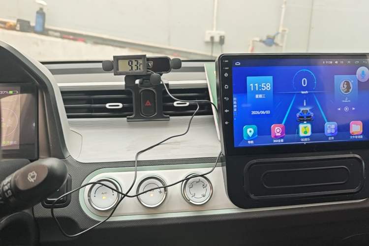 Used Wuling Hongguang MINIEV 2021 Macaron Premium Model – Lithium-NMC Audio And AC Panel
