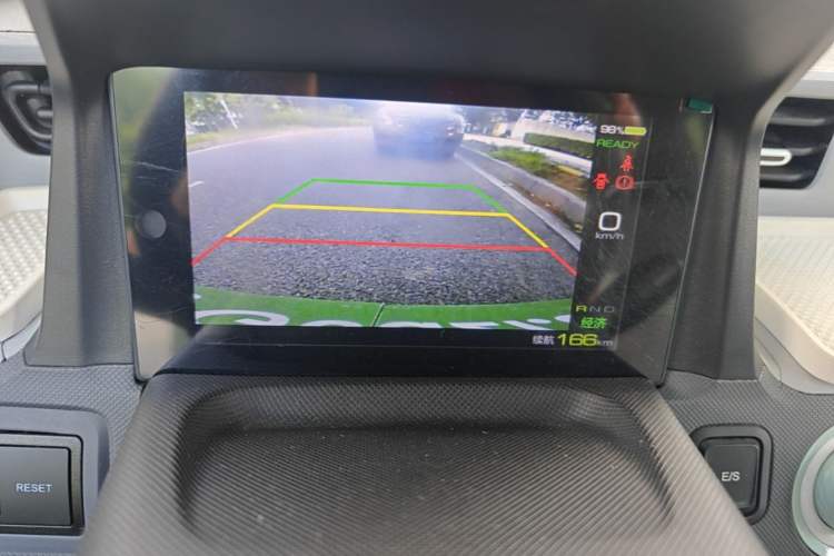 Used Wuling Hongguang MINIEV 2021 Macaron Premium Model – Lithium Iron Phosphate Audio And AC Panel