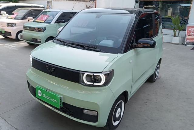 Ojetý Wuling Hongguang MINIEV 2021 Macaron Fashion Model Lithium Iron Phosphate