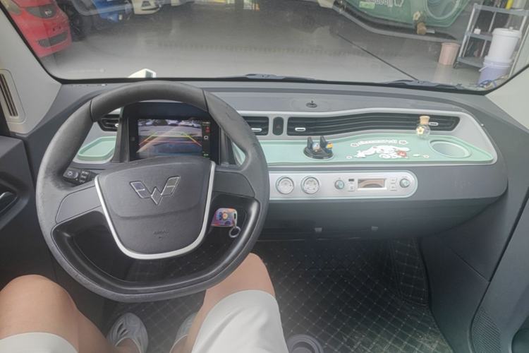 Used Wuling Hongguang MINIEV 2021 Macaron Premium Model – Lithium Iron Phosphate Center Console
