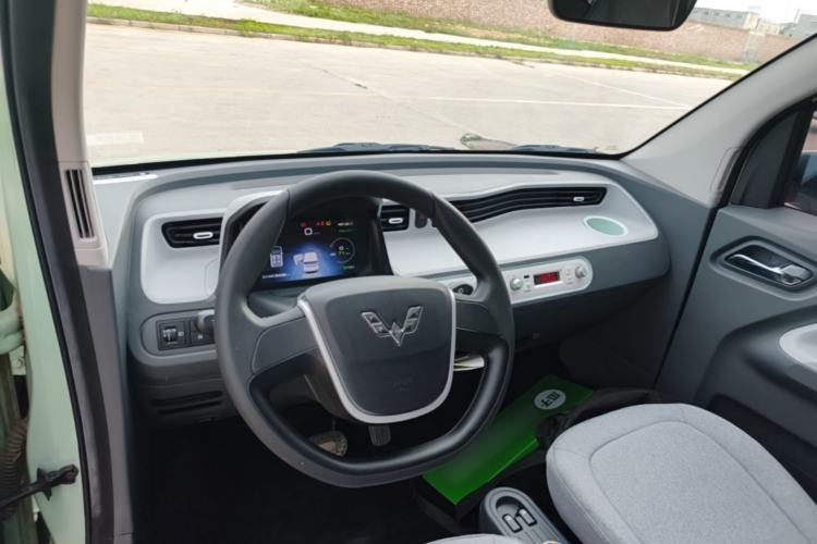 Used Wuling Hongguang MINIEV 2021 Macaron Premium Model – Lithium Iron Phosphate Center Console