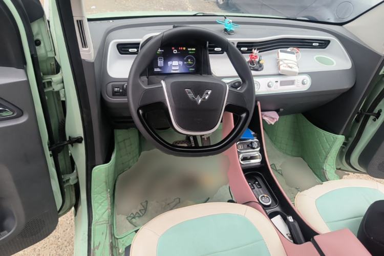 Used Wuling Hongguang MINIEV 2021 Macaron Premium Model – Lithium-NMC Center Console