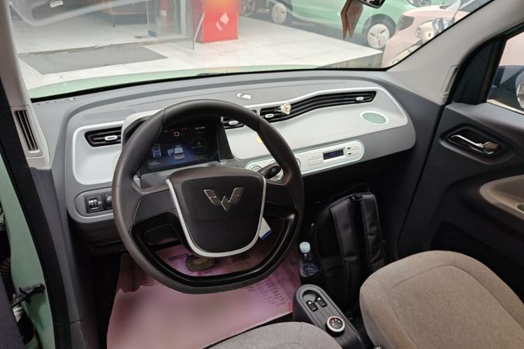 Used Wuling Hongguang MINIEV 2021 Macaron Premium Model – Lithium-NMC Center Console
