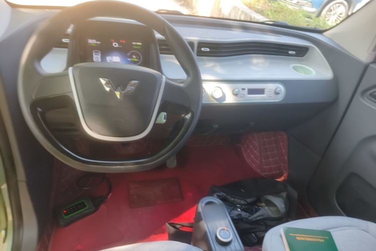 Used Wuling Hongguang MINIEV 2021 Macaron Premium Model – Lithium Iron Phosphate Center Console