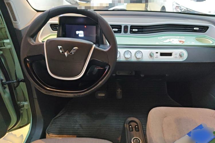 Used Wuling Hongguang MINIEV 2021 Macaron Premium Model – Lithium-NMC Center Console