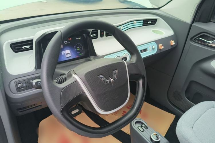 Used Wuling Hongguang MINIEV 2021 Macaron Premium Model – Lithium Iron Phosphate Center Console