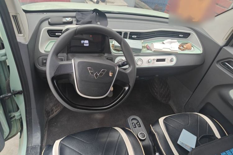 Used Wuling Hongguang MINIEV 2021 Macaron Premium Model – Lithium Iron Phosphate Center Console