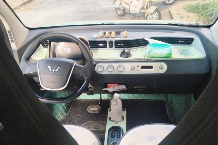 Used Wuling Hongguang MINIEV 2021 Macaron Premium Model – Lithium Iron Phosphate Center Console