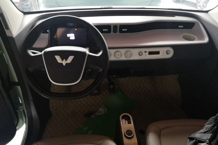Used Wuling Hongguang MINIEV 2021 Macaron Premium Model – Lithium Iron Phosphate Center Console