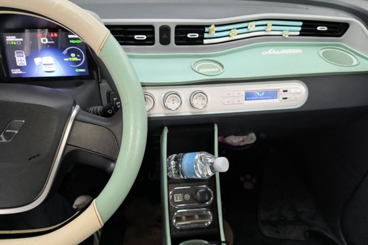 Used Wuling Hongguang MINIEV 2021 Macaron Premium Model – Lithium Iron Phosphate Center Console