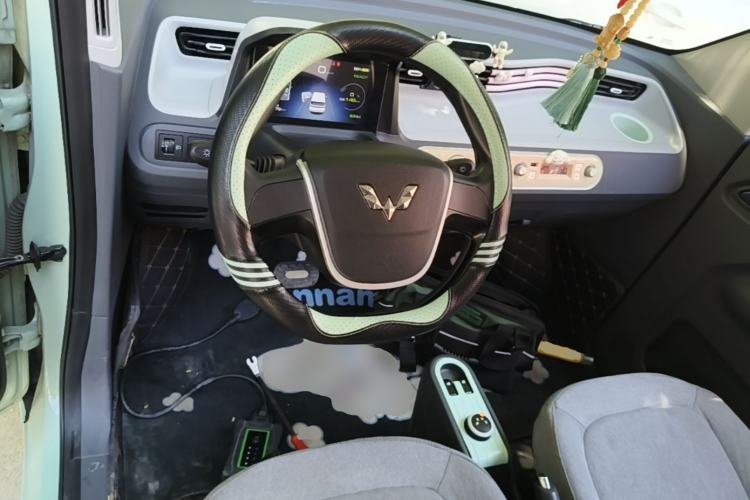 Used Wuling Hongguang MINIEV 2021 Macaron Premium Model – Lithium Iron Phosphate Center Console