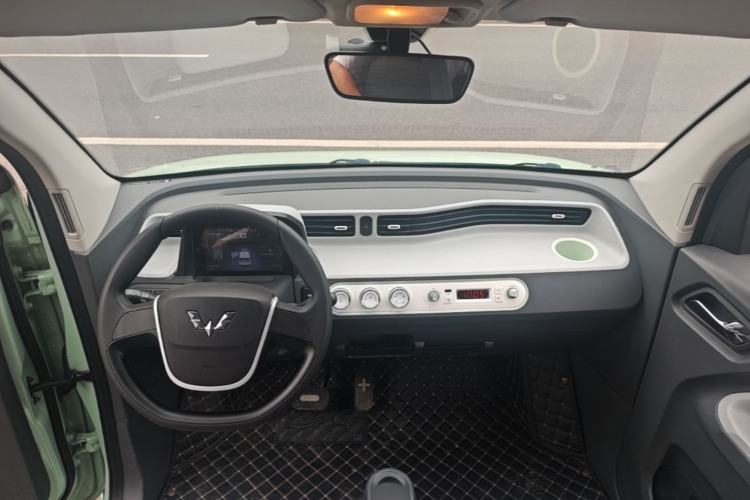 Used Wuling Hongguang MINIEV 2021 Macaron Premium Model – Lithium-NMC Center Console