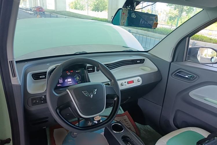 Used Wuling Hongguang MINIEV 2021 Macaron Premium Model – Lithium-NMC Center Console