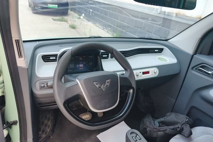 Used Wuling Hongguang MINIEV 2021 Macaron Premium Model – Lithium Iron Phosphate Center Console