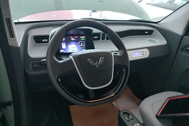 Used Wuling Hongguang MINIEV 2021 Macaron Premium Model – Lithium Iron Phosphate Center Console