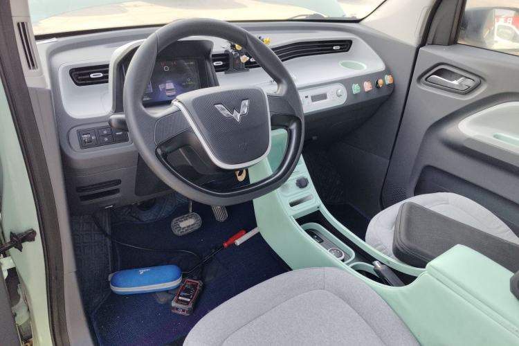 Used Wuling Hongguang MINIEV 2021 Macaron Premium Model – Lithium Iron Phosphate Center Console