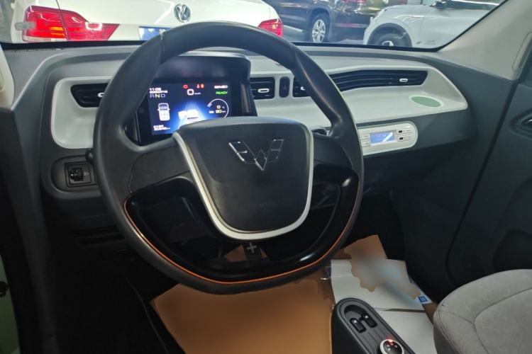 Used Wuling Hongguang MINIEV 2021 Macaron Premium Model – Lithium Iron Phosphate Center Console
