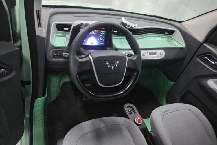 Used Wuling Hongguang MINIEV 2021 Macaron Premium Model – Lithium Iron Phosphate Center Console