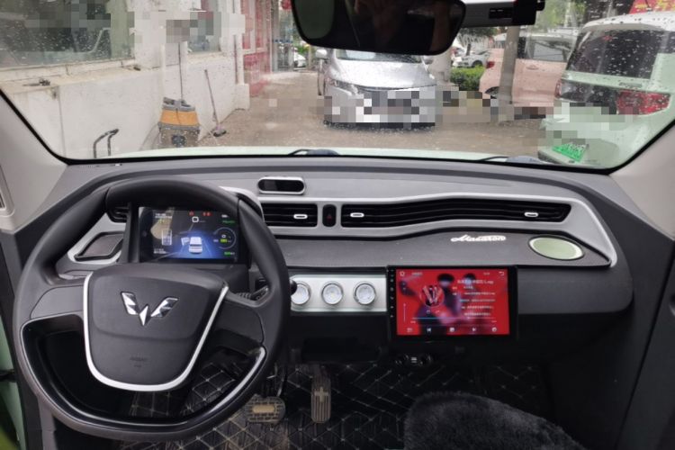 Used Wuling Hongguang MINIEV 2021 Macaron Premium Model – Lithium-NMC Center Console