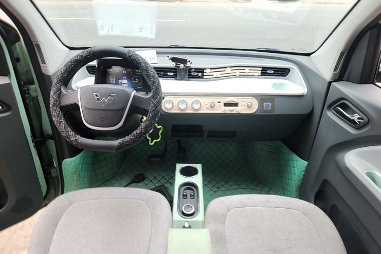 Used Wuling Hongguang MINIEV 2021 Macaron Premium Model – Lithium-NMC Center Console