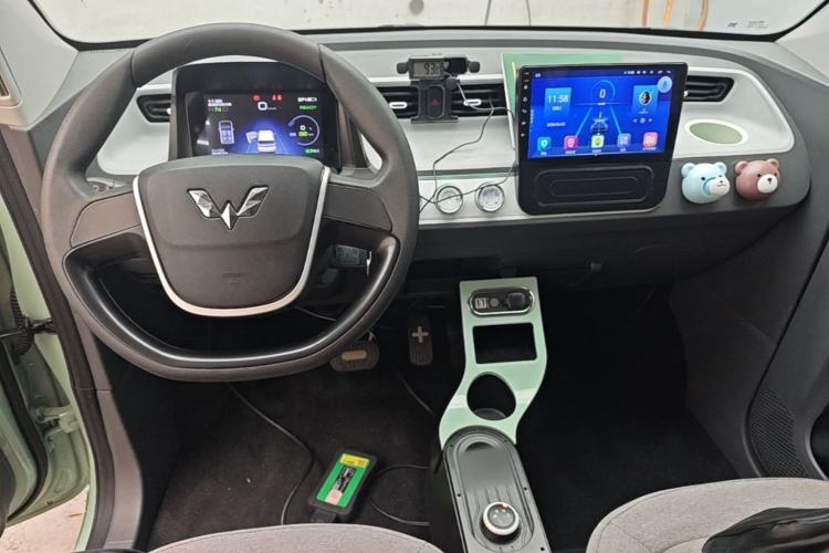 Used Wuling Hongguang MINIEV 2021 Macaron Premium Model – Lithium-NMC Center Console