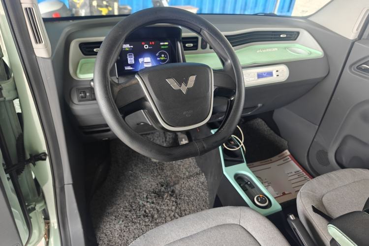 Used Wuling Hongguang MINIEV 2021 Macaron Premium Model – Lithium Iron Phosphate Center Console
