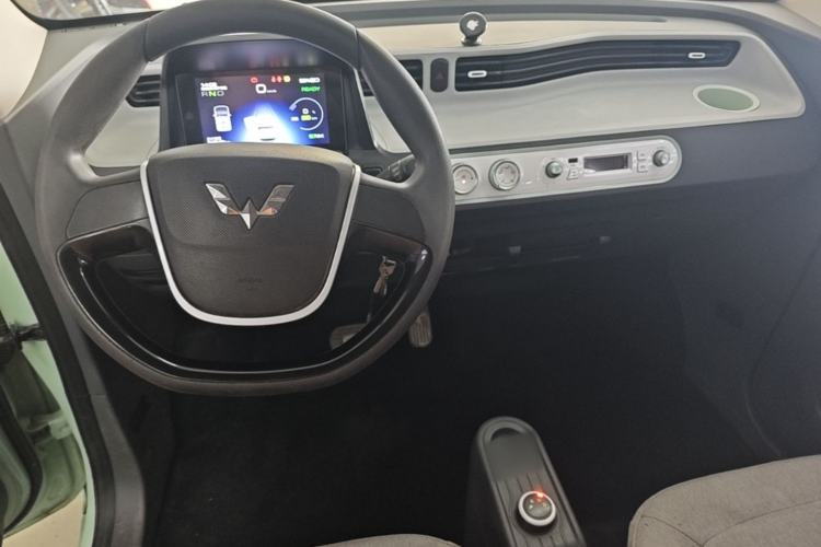 Used Wuling Hongguang MINIEV 2021 Macaron Premium Model – Lithium Iron Phosphate Center Console