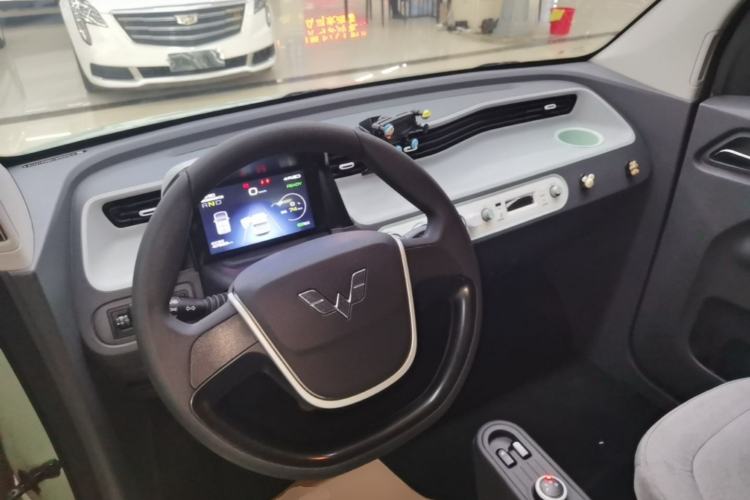 Used Wuling Hongguang MINIEV 2021 Macaron Premium Model – Lithium Iron Phosphate Center Console
