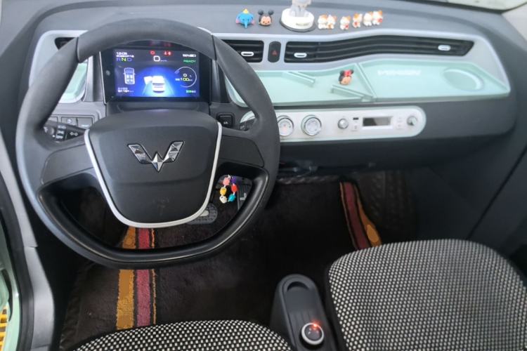 Used Wuling Hongguang MINIEV 2021 Macaron Premium Model – Lithium-NMC Center Console